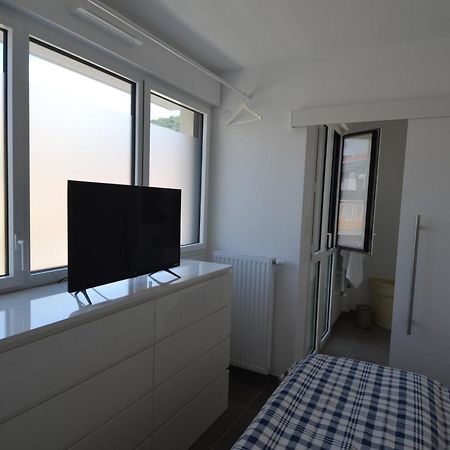 Villa Smolett - Appartement Cosy Au Coeur Du Quartier Du Port นีซ ภายนอก รูปภาพ