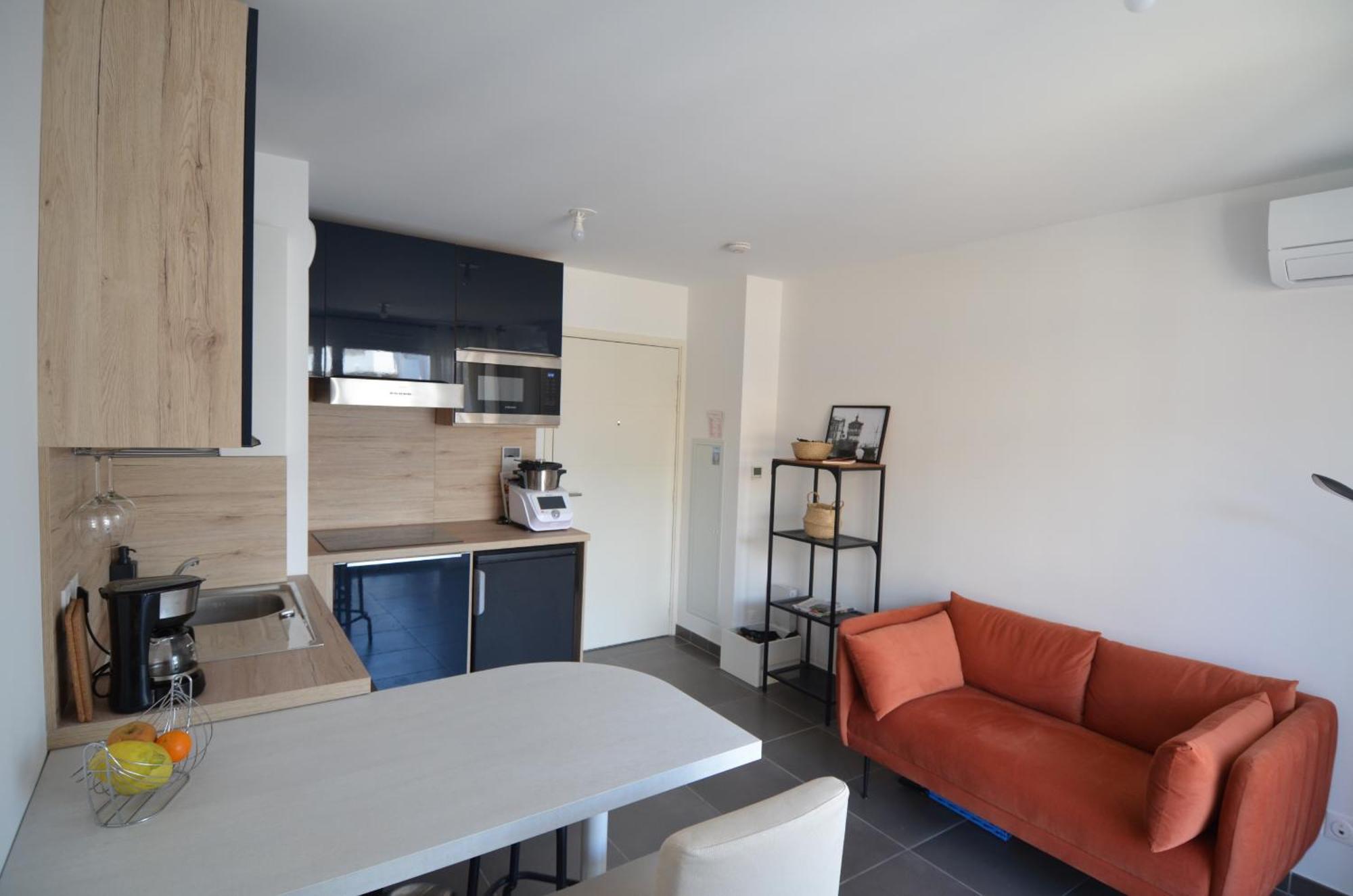 Villa Smolett - Appartement Cosy Au Coeur Du Quartier Du Port นีซ ภายนอก รูปภาพ