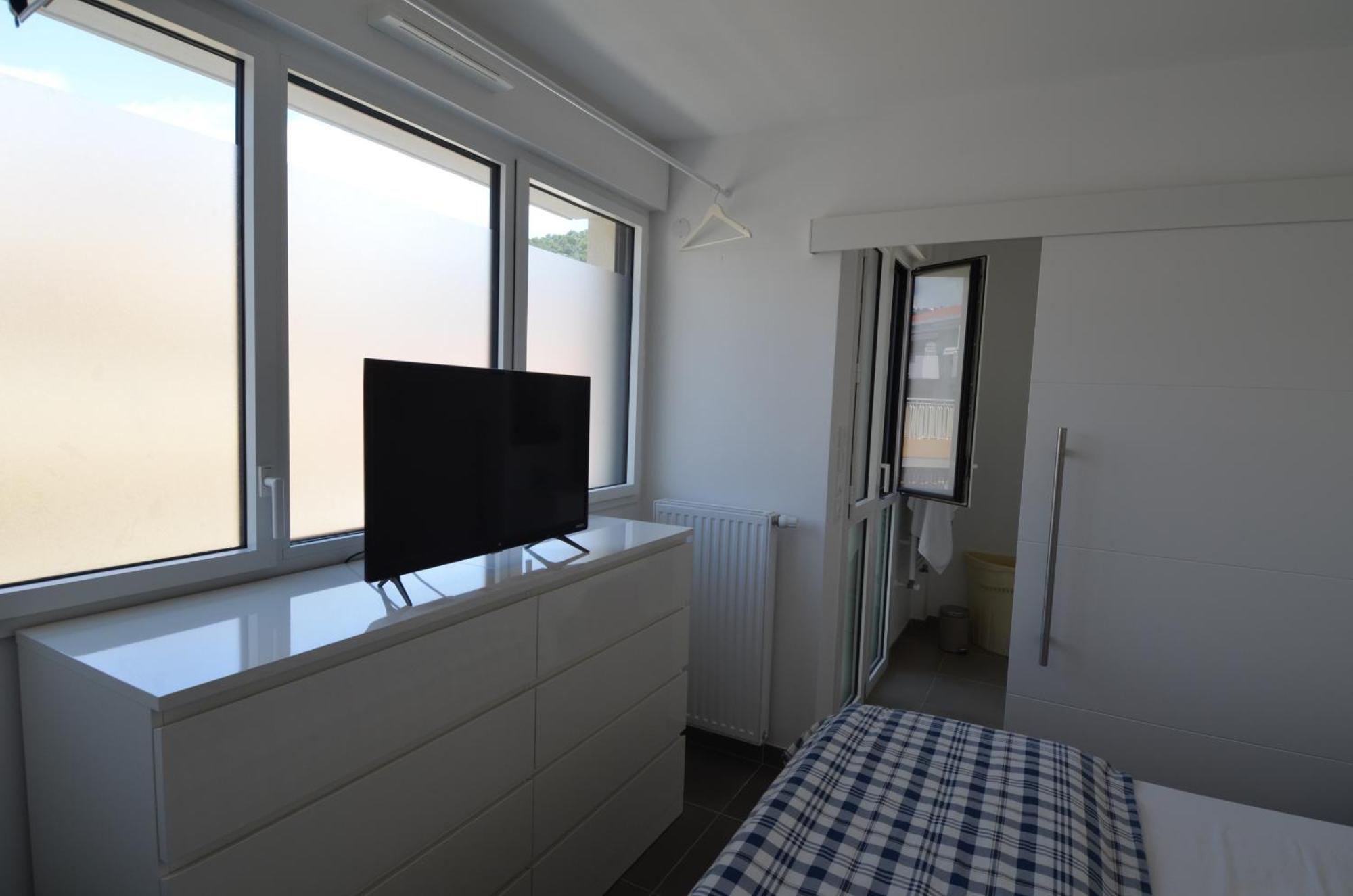 Villa Smolett - Appartement Cosy Au Coeur Du Quartier Du Port นีซ ภายนอก รูปภาพ
