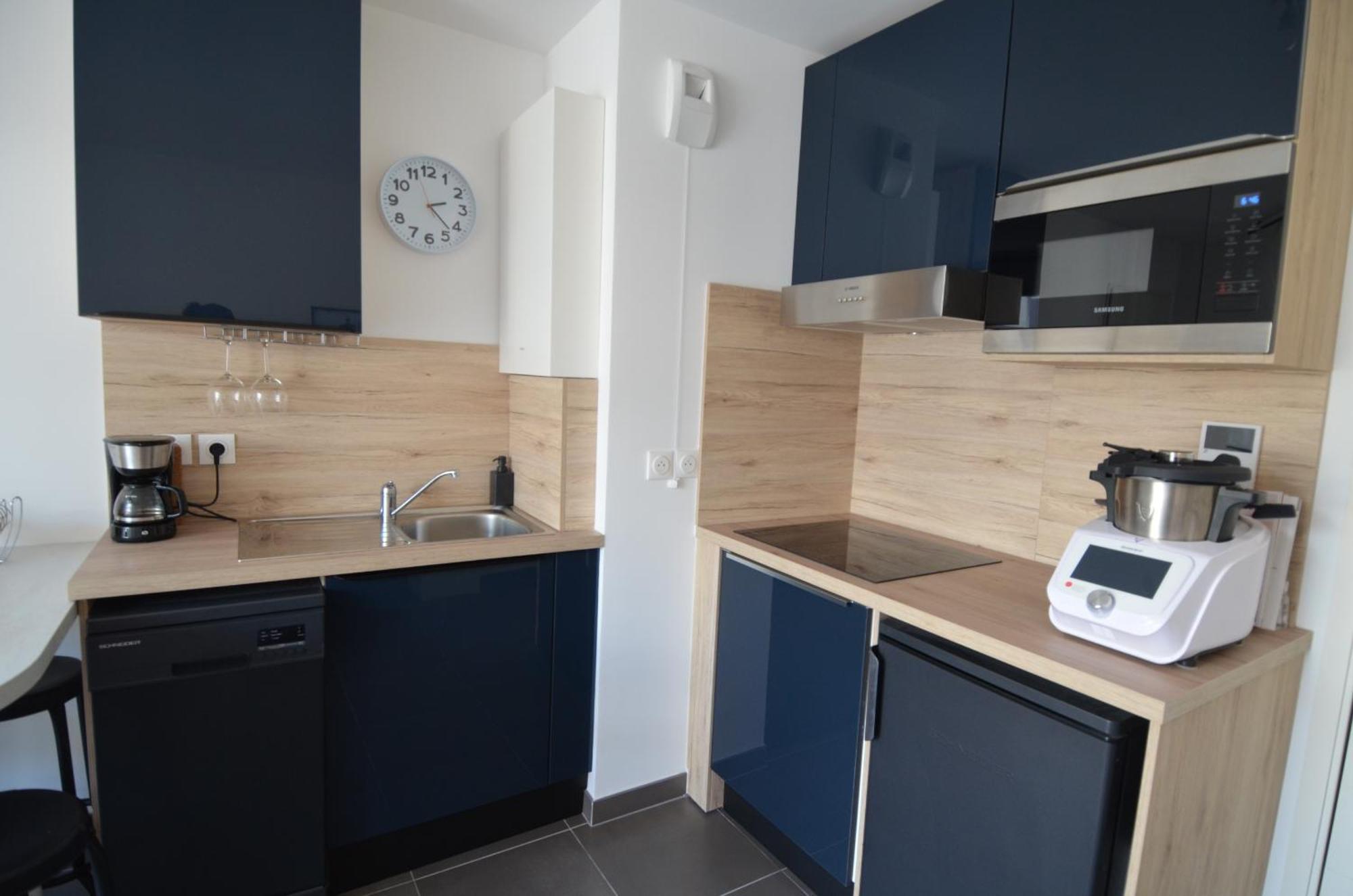 Villa Smolett - Appartement Cosy Au Coeur Du Quartier Du Port นีซ ภายนอก รูปภาพ